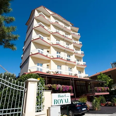 Hotel Royal 3*